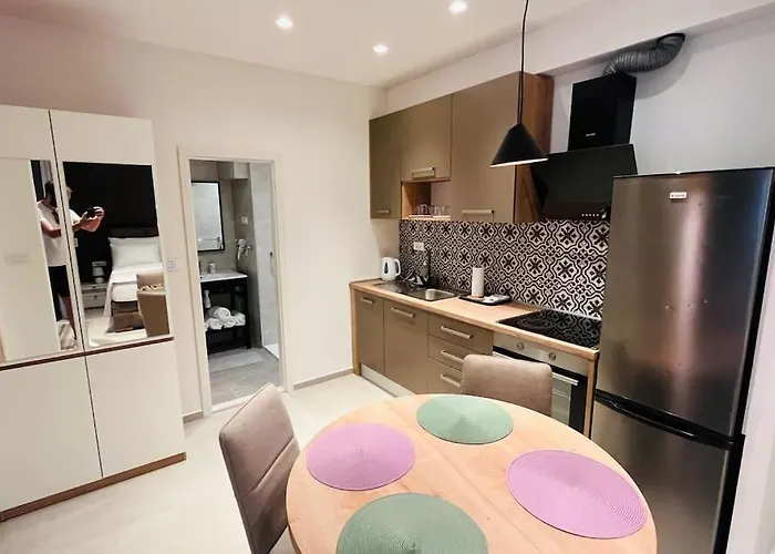 Stone House With Cute Terrase Apartman *