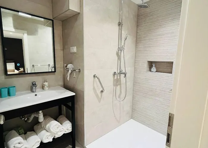 Appartement Stone House With Cute Terrase Split