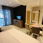 Stone House With Cute Terrase Apartman Split